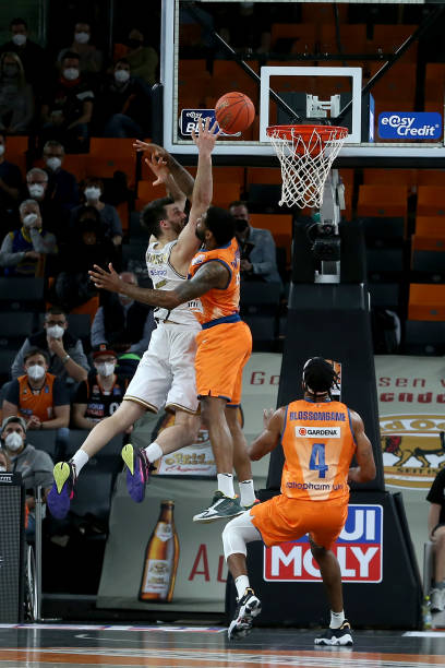 更在于他能 更在于他能