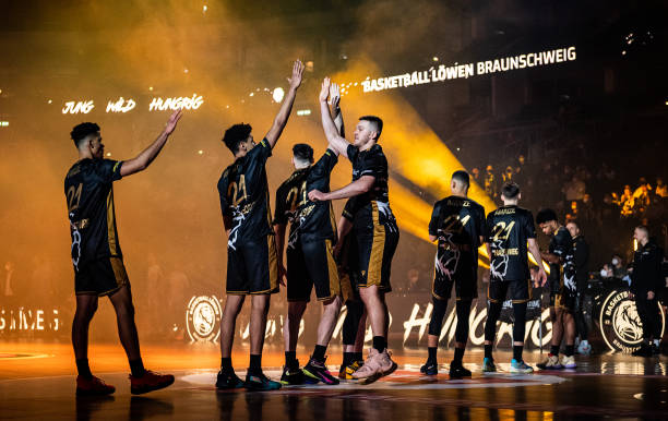 面对不同球 面对不同球