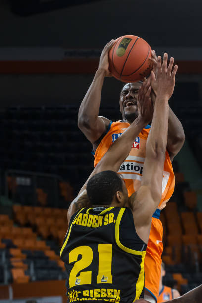 高薪策略 高薪策略